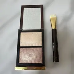TOM FORD シェイド アンド イルミネイト ハイライティング デュオのサムネイル