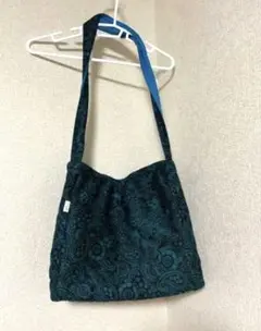 Item thumbnail for item e99a23d6-3659-4436-bb56-0404b07d9358