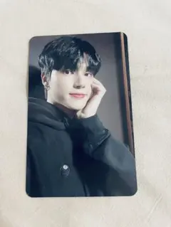 ATEEZ Outlaw ウヨン サイン チェキ トレカ ATEEZ ウヨン サイン OUTLAW - メルカリ