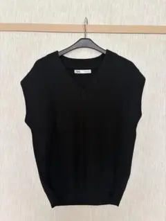 【ZARA】 ブラック Vネック ニットベスト