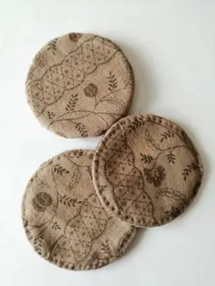 ハンドメイド　丸いコースター 10
