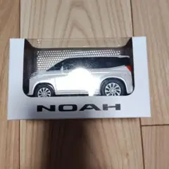 TOYOTA NOAH ミニカー 非売品のサムネイル