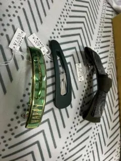 ヘアクリップ 3個セット グリーン HAPPY お世話や