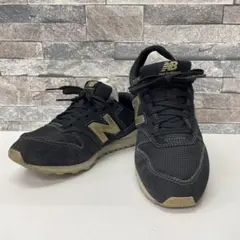 つ*う様 New Balance 996シリーズ　ブラック／ゴールド　スニーカー