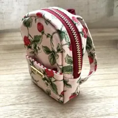 いちご柄ミニリュック型ピンクポーチ