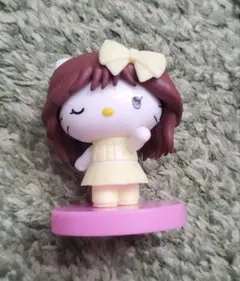 チョコエッグ　サンリオ　キティ　タキシードサム