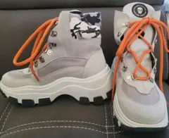 未使用 厚底ブーツ レディース 23.5cm グレー スニーカーブーツ