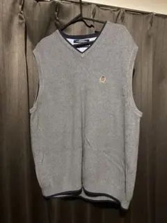 TOMMY HILFIGERベスト