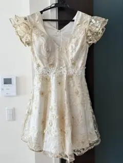 フラワー刺繍クリーム色ドレス Sサイズ　キャバドレス　白