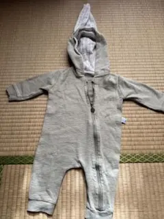 ウサギ耳付き　ロンパース 6-9ヶ月