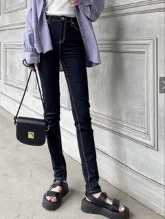 GRL 配色ステッチスキニーデニムパンツ　Sサイズのサムネイル