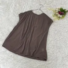 〝ナノユニバース〟美品　トップスノースリーブ　シアーカットソー　ブラウン