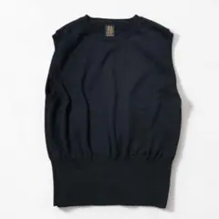 極美品❤️ BATONER バトナー20SS Uネック コットン ニット ベストのサムネイル