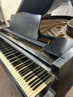 超価格、YAMAHA グランドピアノ NO.20 お買い得1台限り！のサムネイル