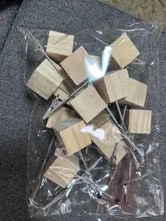 お値下げしました‼️木製　クリップ　メモスタンド(16個)