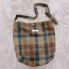 ショルダーバッグ トートバッグ チェック柄 A4対応 中ポケット有