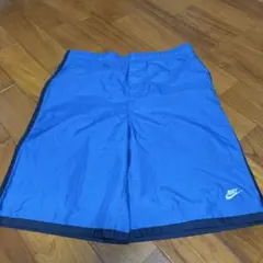 Nike 青 ショートパンツ Mサイズ　水着にも