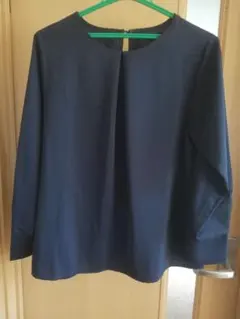 フェリシモ　イディット　プルオーバー　L　紺色