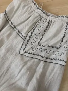 【TSUHARU】刺繍入り フレアスカート ベージュのサムネイル