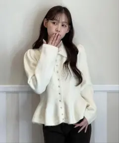 by muni:r パールフレアニットカーディガン アイボリー