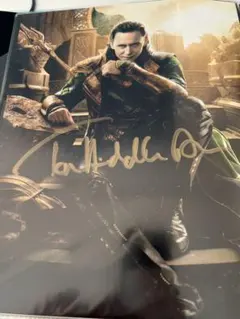 ロキ　トムヒドルストン　直筆サイン入り　ミニポスター　SWAU ロキ トムヒドルストン 直筆サイン入り ミニポスター SWAU ロキ トムヒ