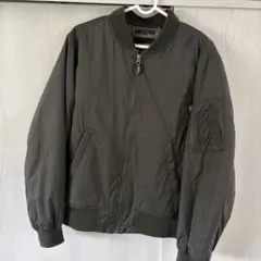 オリーブグリーン MA-1ジャケット