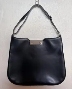 希少●フェラガモ　ワンショルダー　肩掛け　ガンチーニ　レザー　ダークブラウン 2025年最新】フェラガモ ガンチーニ ショルダーバッグの人気アイテム