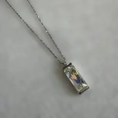バゲットカット クリスタル ネックレス