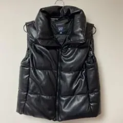 GAP ブラック ダウンベスト XS