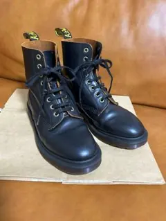 Dr. Martens 8ホール ブーツ ブラック UK6