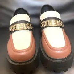 STEVE MADDEN 厚底ローファー チェーン装飾のサムネイル
