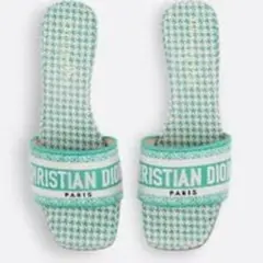 CHRISTIAN DIOR ミントグリーン サンダルのサムネイル