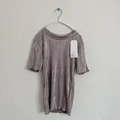 Discoat ラメプリーツカットソー