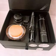 残量僅か　廃盤　レア　定価　132,000円　クレドポー　クレームシネルジック 残量僅か 廃盤 レア 定価 132, クレドポー クレームシネルジック