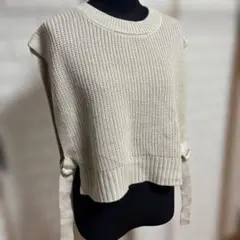 Corners by Lowy アイボリー サイドリボン ニットベスト