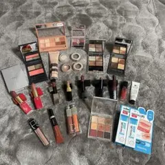 【まとめ売り！】アイシャドウ、リップDior.CHANEL.THREE