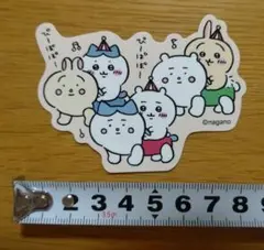 【人気】ちいかわ　ステッカー　ハチワレ　うさぎ