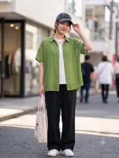 SHEIN 半袖シャツ グリーン　ブラウス　2wayのサムネイル