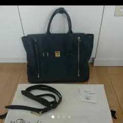 Item thumbnail for item e751a073-cff3-478a-a5d0-91ec64839584