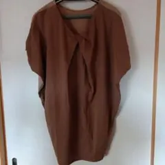 ブラウン 半袖 ドレープデザイン シャツ