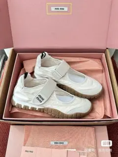 MIU MIU スニーカー ホワイト