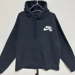 NIKE SB ナイキ　黒　パーカー Lサイズ　スウェット　ワンポイント