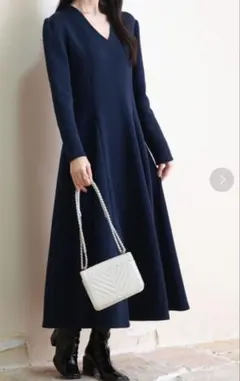 数回のみ着用セゾンドパピヨン VネックゴアードワンピースSサイズ秋冬