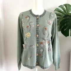 刺繍　ニットカーディガン　くすみ グリーン　フリーサイズ　花柄