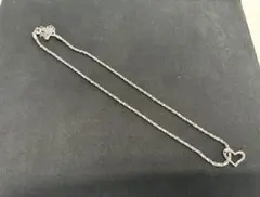 遺品整理　　ネックレスとハート