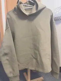 UNIQLO ドライスウェットパーカー　オリーブグリーン