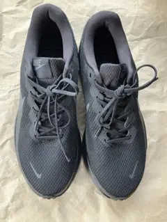 NIKE REVOLUTION 8 サイズ 26.5 黒のサムネイル