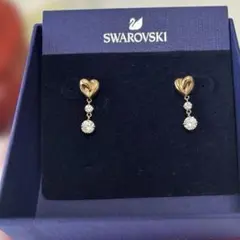 Swarovski ハート型クリスタルピアス