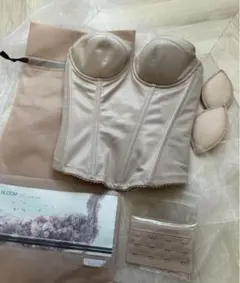 【美品】D70 ビスチェ ペチコート付 ブライダルインナー セット