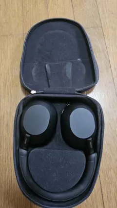 新品・未使用 / 2個セット】メルセデスベンツ ワイヤレスヘッドホン